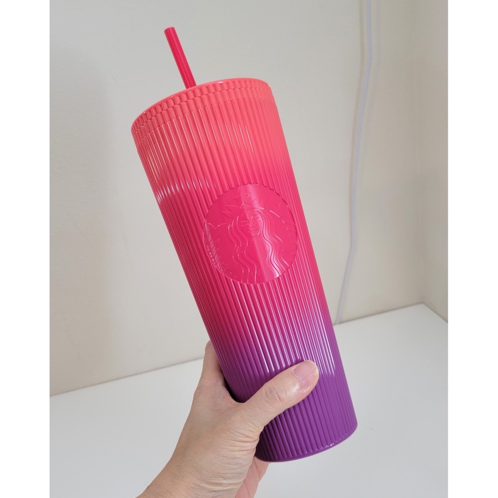 Starbucks 2025 Pleated Neon Hot Magenta Pink Purple Ombre Gradient Tumbler 24oz